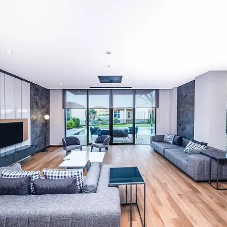 The Norm Collection Door'a Bodrum 5* Torba