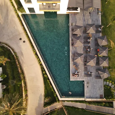 The Norm Collection Door'a Bodrum Torba