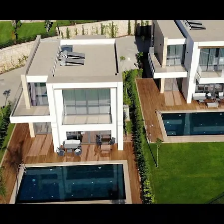 The Norm Collection Door'a Bodrum 5* Torba